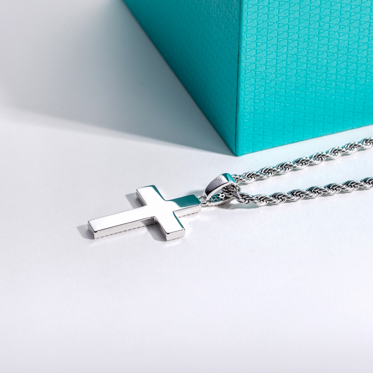 AnuJewel, deslumbrante colgant - Ansi Chain reseña y precio
